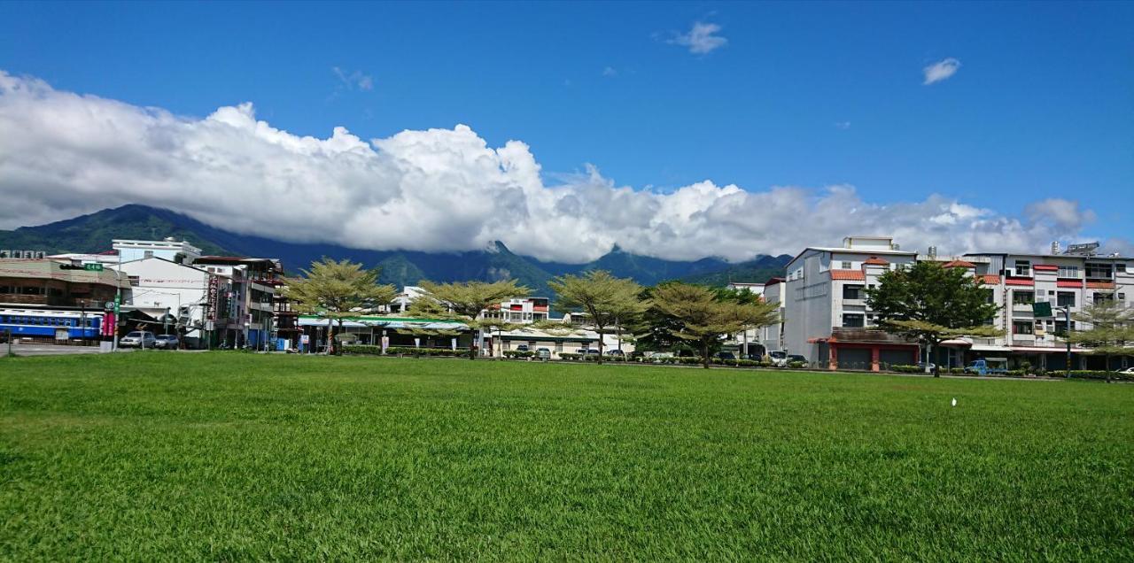 Hostal 儷池2房2-5人包棟 Chishang Exterior foto